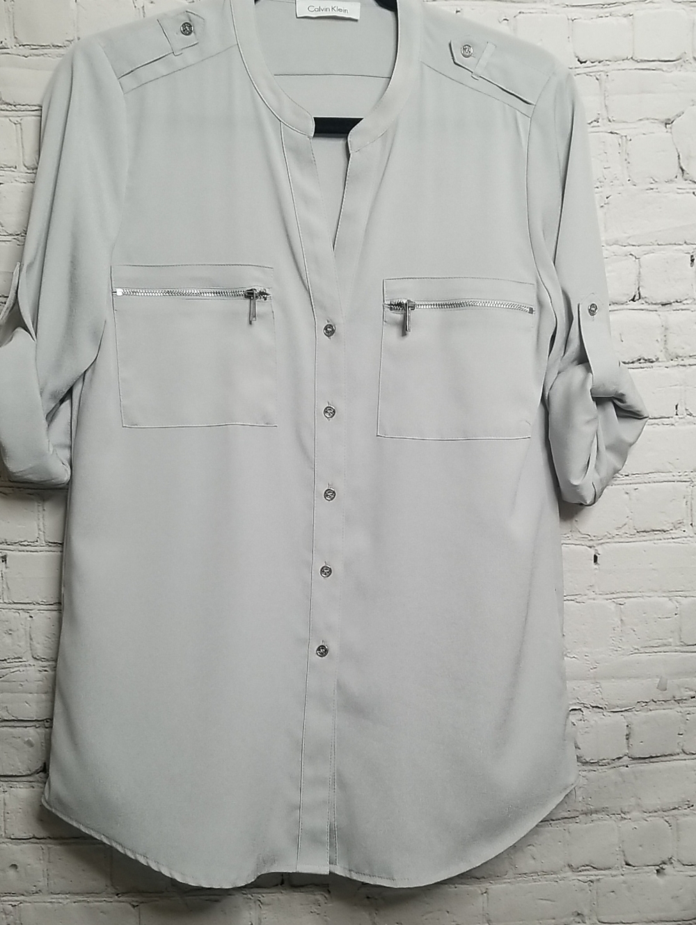 Calvin KLEINGray Womens Button-Front Top W/roll-tab sleeves EUC